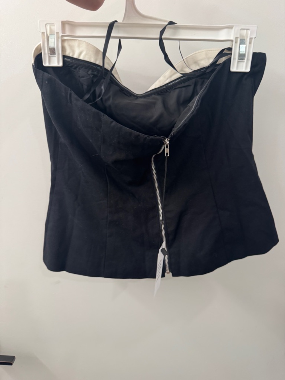 Revolve superdown Black Strapless Bandeau Top with White Trim size medium - Picture 3 of 5